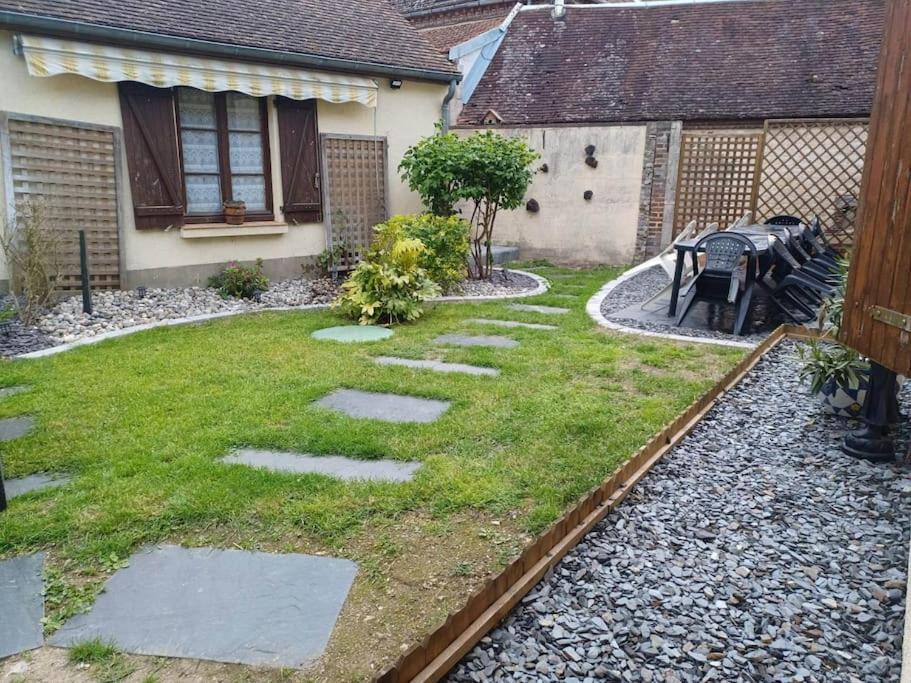 Gite De La Bouvotte Neuville-sur-Vannes Bagian luar foto